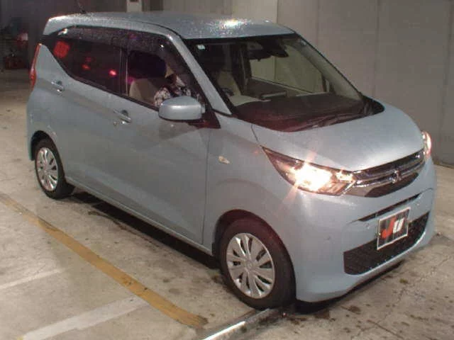 Mitsubishi eK Wagon B33W 2021